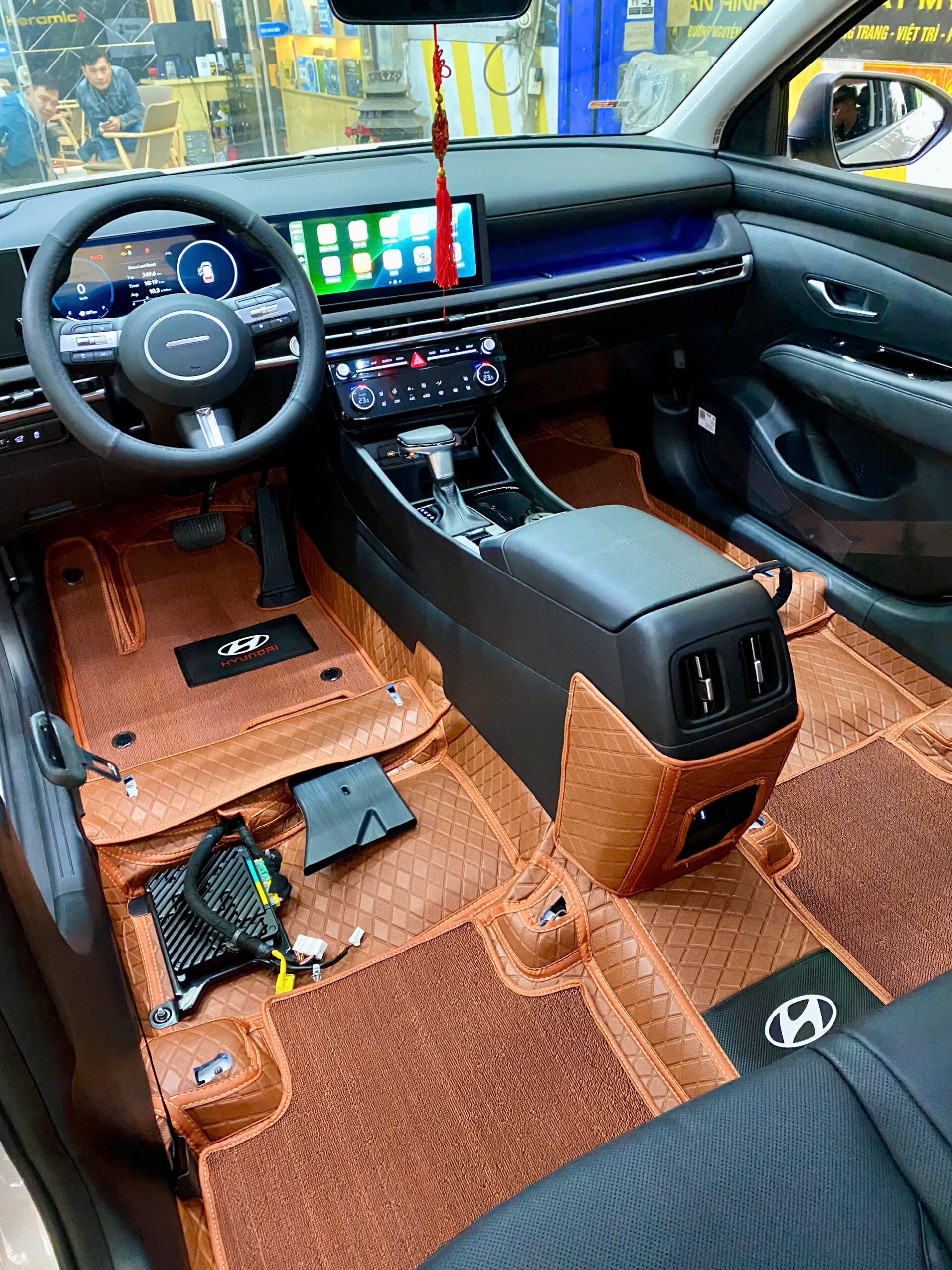 z7335398671985_0a7f600d31085f459ce47c96fcd93a3a